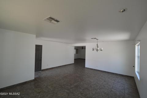 5929 E Cedarbird Dr, Tucson, AZ 85756 photo 2