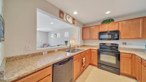 10561 E Singing Canyon Dr, Tucson, AZ 85747 photo 11