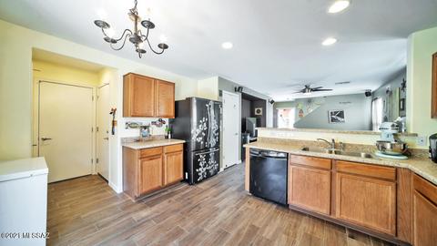 6946 S Blueeyes Dr, Tucson, AZ 85756 photo 4