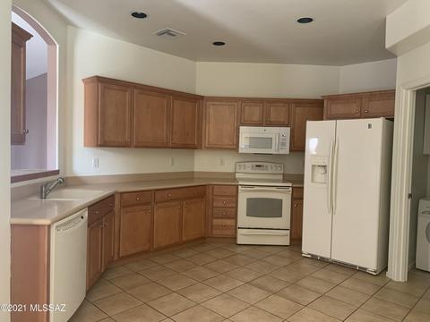 6609 E Wrigley Way, Tucson, AZ 85756 photo 3