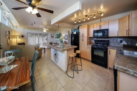 7902 E Hayne Pl, Tucson, AZ 85710 photo 2