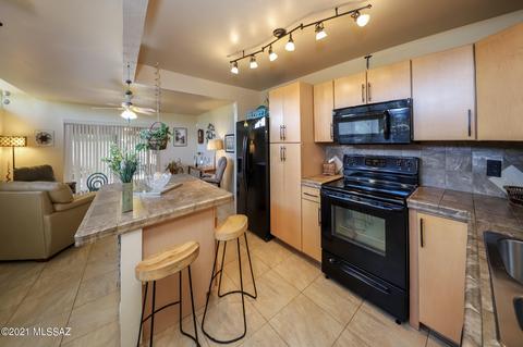 7902 E Hayne Pl, Tucson, AZ 85710 photo 9