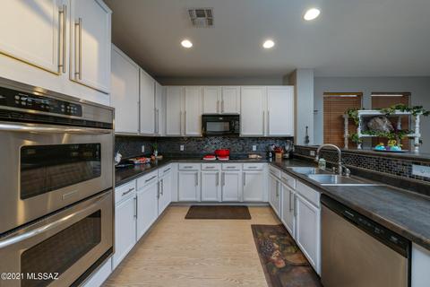 7004 S Catchfly Ct, Tucson, AZ 85756 photo 9