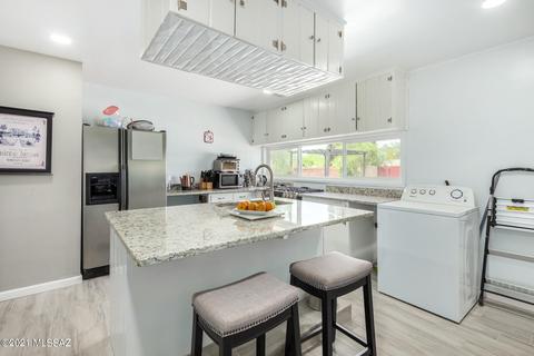 5457 E 8th St, Tucson, AZ 85711 photo 7