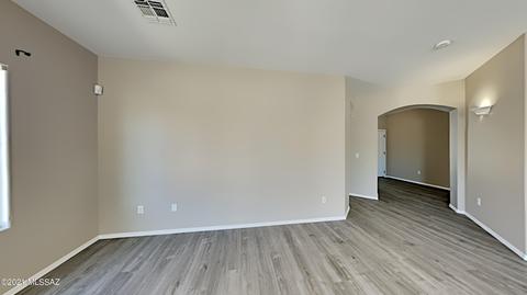 8401 W Benidorm Loop, Tucson, AZ 85757 photo 3