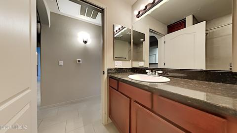 2550 E River Rd, Tucson, AZ 85718 photo 18