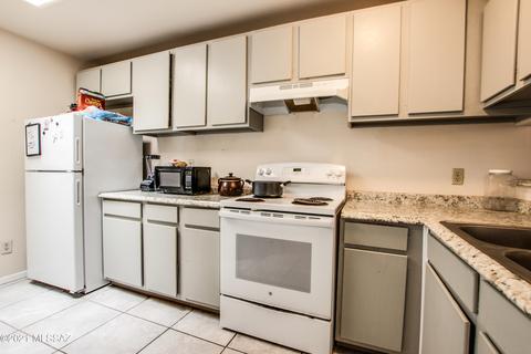 377 E Thoroughbred St, Tucson, AZ 85706 photo 35