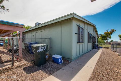 377 E Thoroughbred St, Tucson, AZ 85706 photo 9