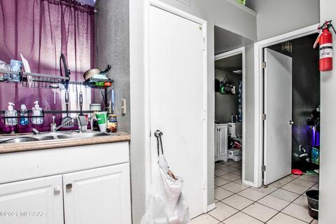 419 E Thoroughbred St, Tucson, AZ 85706 photo 18