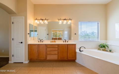 8728 E Saguaro View Pl, Vail, AZ 85641 photo 17