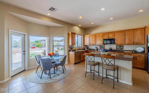 8728 E Saguaro View Pl, Vail, AZ 85641 photo 7