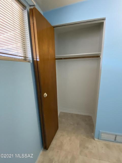 7310 E Sylvane Dr, Tucson, AZ 85710 photo 17