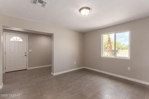 1137 E 33rd St, Tucson, AZ 85713 photo 4