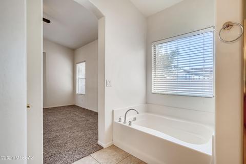60846 Rock Ledge Loop, Tucson, AZ 85739 photo 22