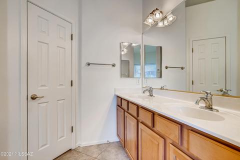 60846 Rock Ledge Loop, Tucson, AZ 85739 photo 21