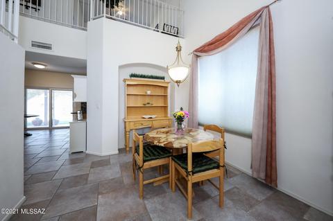 8713 S Desert Rainbow Dr, Tucson, AZ 85747 photo 6