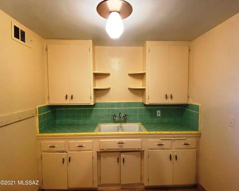 3341 E 30th St, Tucson, AZ 85713 photo 8