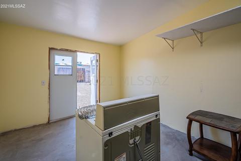 9230 E Simon Pl, Tucson, AZ 85710 photo 36