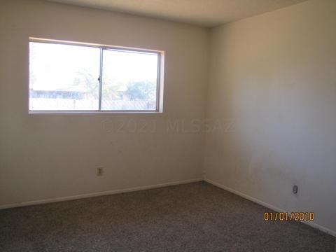 1211 E Justin St, Pearce, AZ 85625 photo 2