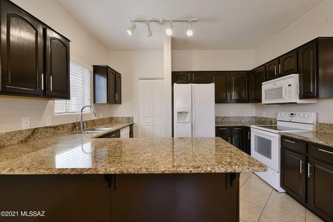 6395 E Sage Stone St, Tucson, AZ 85756 photo 6