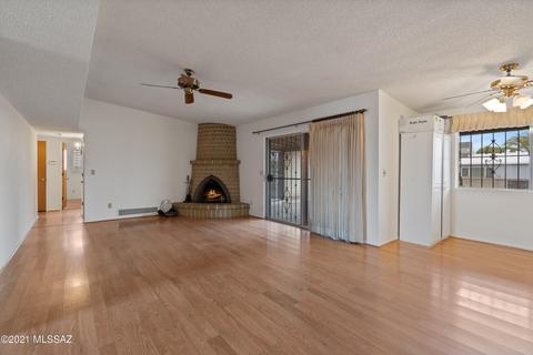 8946 E Maple Leaf Dr, Tucson, AZ 85710 photo 8