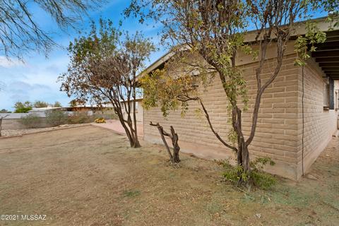 8946 E Maple Leaf Dr, Tucson, AZ 85710 photo 24