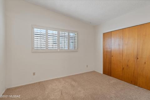 8946 E Maple Leaf Dr, Tucson, AZ 85710 photo 16