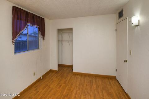 4219 E Sylvane Dr, Tucson, AZ 85711 photo 14