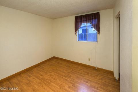 4219 E Sylvane Dr, Tucson, AZ 85711 photo 13