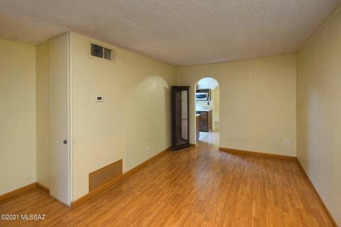 4219 E Sylvane Dr, Tucson, AZ 85711 photo 4