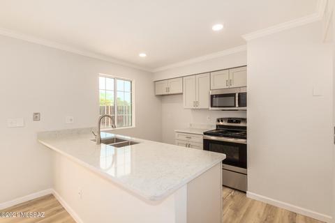 9412 E Lorain Pl, Tucson, AZ 85710 photo 9