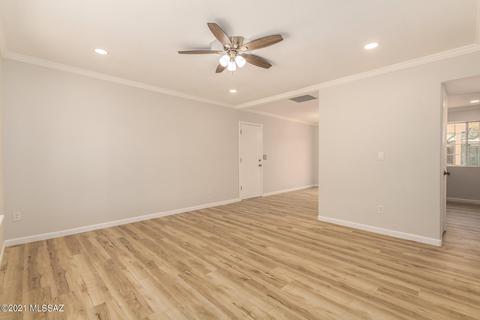 9412 E Lorain Pl, Tucson, AZ 85710 photo 4