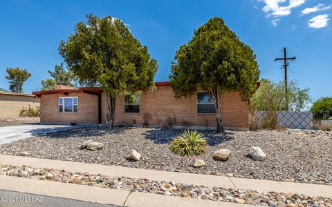 8342 E 7th St, Tucson, AZ 85710 photo 2