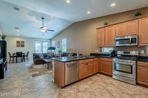 11454 E Desert Raptor Loop, Tucson, AZ 85747 photo 13