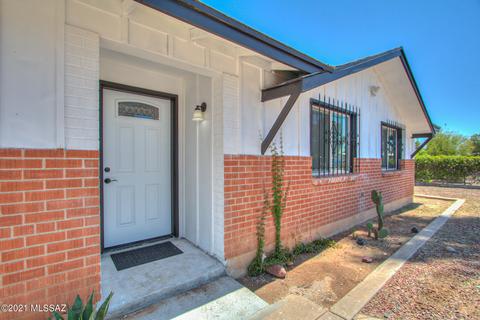 7309 E Montecito Dr, Tucson, AZ 85710 photo 2