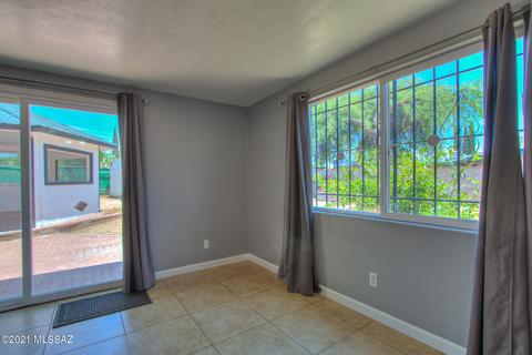 7309 E Montecito Dr, Tucson, AZ 85710 photo 8