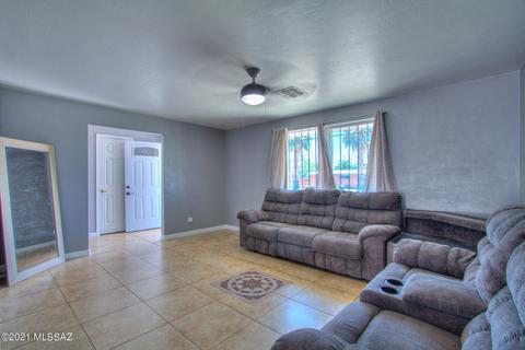 7309 E Montecito Dr, Tucson, AZ 85710 photo 3