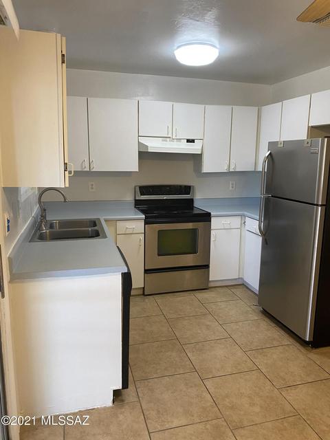 61 E Lee St, Tucson, AZ 85705 photo 10