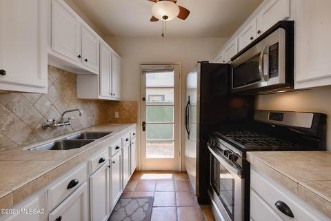 1733 E Silver St, Tucson, AZ 85719 photo 2