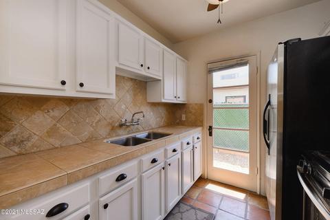 1733 E Silver St, Tucson, AZ 85719 photo 3
