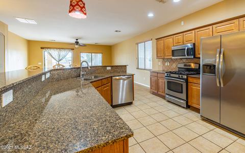 528 E Salt River Pl, Vail, AZ 85641 photo 10
