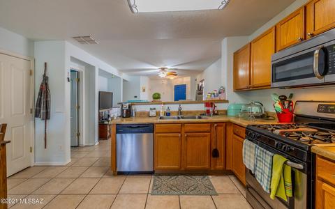 6198 E Stonechat Dr, Tucson, AZ 85756 photo 6