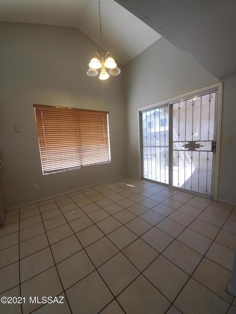 5424 S Wembly Rd, Tucson, AZ 85746 photo 6