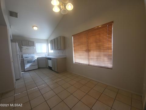 5424 S Wembly Rd, Tucson, AZ 85746 photo 5