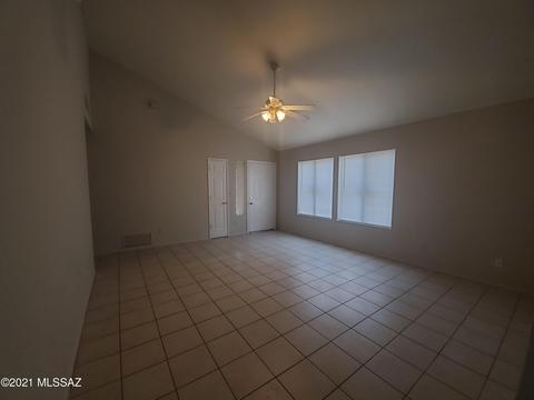 5424 S Wembly Rd, Tucson, AZ 85746 photo 3