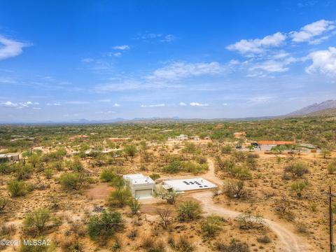 11025 E Snyder Rd, Tucson, AZ 85749 photo 2
