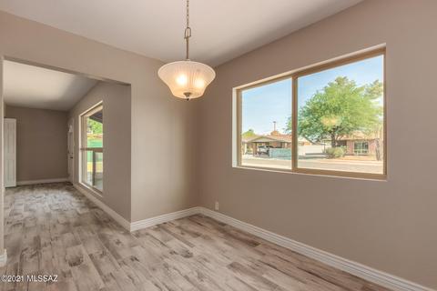 5641 E 20th St, Tucson, AZ 85711 photo 8