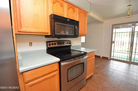 7934 E Beverly St, Tucson, AZ 85710 photo 5