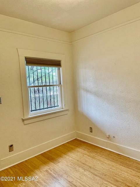 815 E Helen St, Tucson, AZ 85719 photo 5