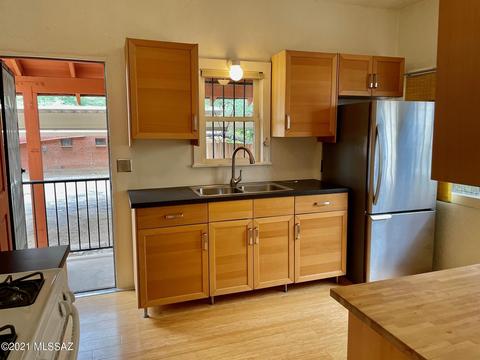 815 E Helen St, Tucson, AZ 85719 photo 12
